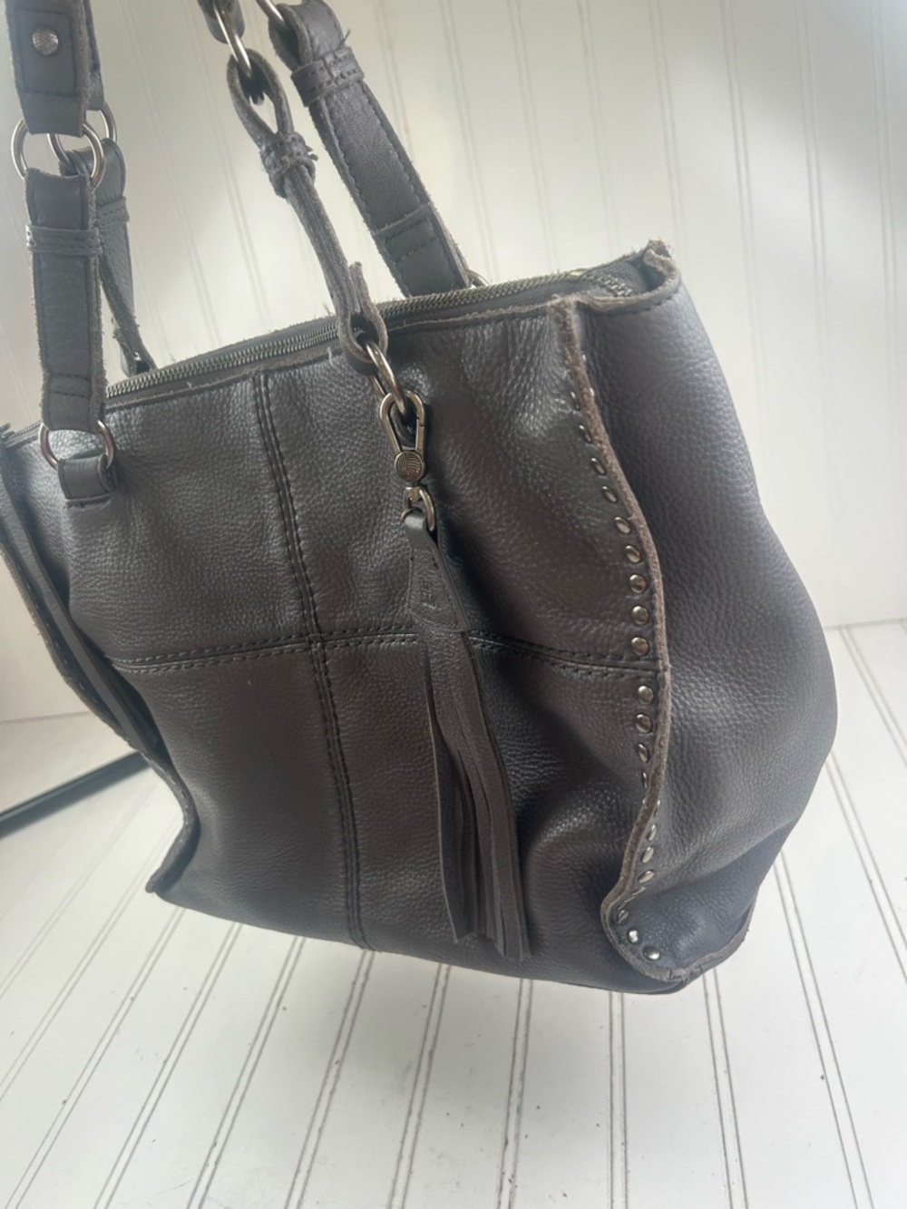 The Sak Vintage Y2K Gray Pebbled Leather Studded Boho Slouchy Shoulder Bag - Picture 9 of 14